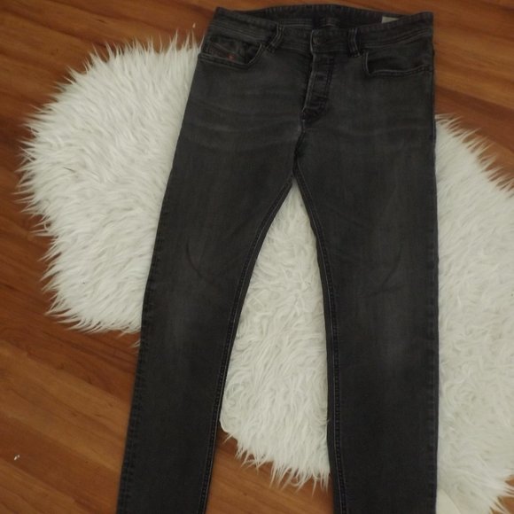 DIESEL INDUSTRIES Denim Jeans (31) - Picture 1 of 8